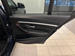 Седан BMW 3 серия 2017 года, 1599000 рублей, Красноярск