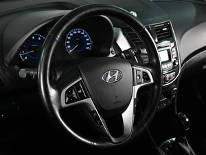 Седан Hyundai Solaris 2014 года, 1239000 рублей, Ростов-на-Дону