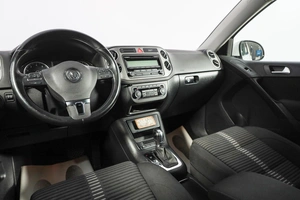 Внедорожник Volkswagen Tiguan 2010 года, 1229000 рублей, Новосибирск
