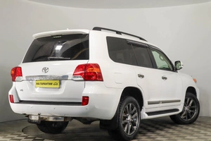 Внедорожник Toyota Land Cruiser 2014 года, 3649000 рублей, Пермь