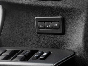Внедорожник Toyota RAV4 2018 года, 1849000 рублей, Тюмень