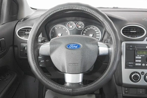 Хетчбэк Ford Focus 2006 года, 429000 рублей, Кемерово