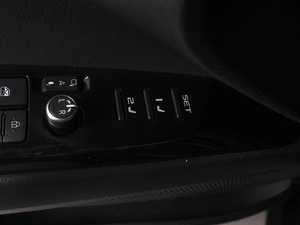 Седан Toyota Camry 2023 года, 3650000 рублей, Минеральные Воды