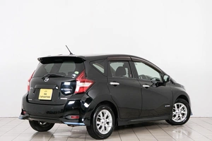 Хетчбэк Nissan Note 2017 года, 1189000 рублей, Красноярск