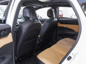 Лифтбек Changan UNI-V 2022 года, 2491000 рублей, Волгоград