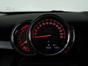 Хетчбэк MINI Cooper 2018 года, 2077077 рублей, Москва