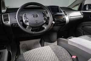 Лифтбек Toyota Prius 2009 года, 859000 рублей, Сургут