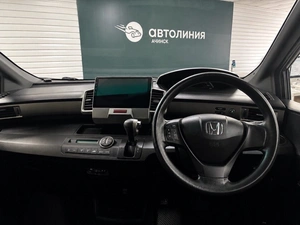Минивэн Honda Freed 2013 года, 1050000 рублей, Ачинск