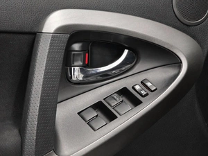 Внедорожник Toyota RAV4 2010 года, 1335000 рублей, Красноярск