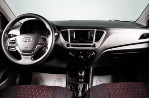 Седан Hyundai Solaris 2022 года, 1799000 рублей, Сургут