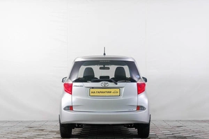 Хетчбэк Toyota Ractis 2014 года, 969000 рублей, Кемерово