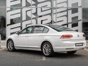 Седан Volkswagen Passat 2016 года, 1885000 рублей, Краснодар