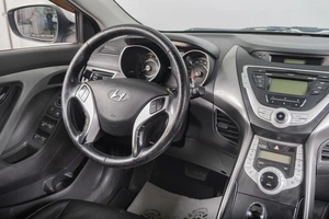Седан Hyundai Avante 2011 года, 999000 рублей, Томск