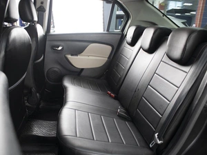 Седан Renault Logan 2014 года, 760000 рублей, Омск