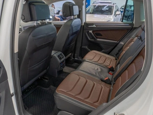 Внедорожник Volkswagen Tiguan 2021 года, 3899000 рублей, Саратов