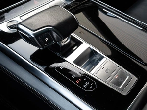 Внедорожник Audi Q8 2021 года, 9400000 рублей, Краснодар