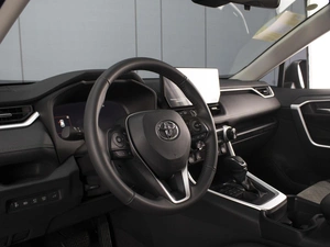 Внедорожник Toyota RAV4 2025 года, 4450000 рублей, Омск