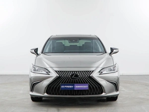 Седан Lexus ES 2019 года, 3689050 рублей, Москва