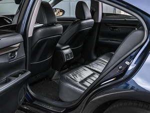 Седан Lexus ES 2017 года, 2999000 рублей, Кирилловка