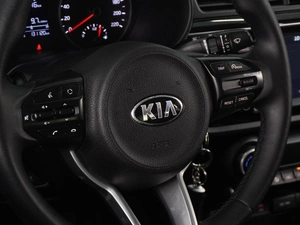 Седан Kia Rio 2018 года, 1334000 рублей, Воронеж