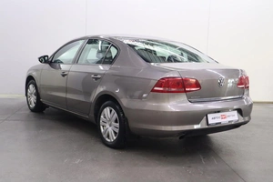 Седан Volkswagen Passat 2011 года, 1220000 рублей, Брянск