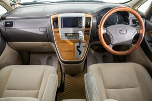 Минивэн Toyota Alphard 2007 года, 1949000 рублей, Барнаул