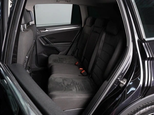 Внедорожник Volkswagen Tiguan 2017 года, 2680000 рублей, Красный Пахарь