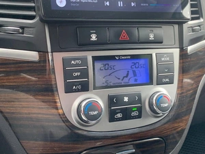 Внедорожник Hyundai Santa Fe 2011 года, 1300000 рублей, Ижевск