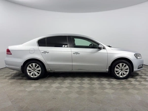 Седан Volkswagen Passat 2011 года, 889100 рублей, Казань