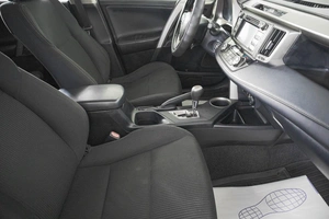 Внедорожник Toyota RAV4 2015 года, 2649000 рублей, Кемерово