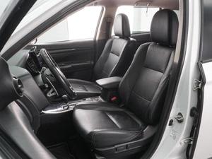 Внедорожник Mitsubishi Outlander 2018 года, 1849000 рублей, Воронеж