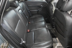 Седан Ford Focus 2004 года, 429000 рублей, Барнаул