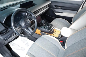 Хетчбэк Mazda MX-30 2020 года, 2349000 рублей, Тюмень