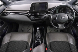 Внедорожник Toyota C-HR 2019 года, 2299000 рублей, Красноярск