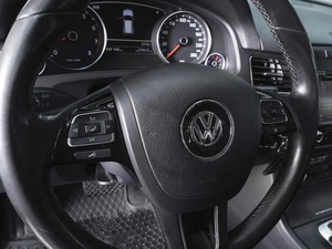 Внедорожник Volkswagen Touareg 2012 года, 1930000 рублей, Ростов-на-Дону