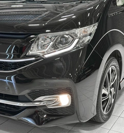 Минивэн Honda Stepwgn Spada 2016 года, 1947000 рублей, Красноярск