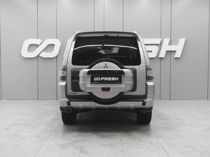 Внедорожник Mitsubishi Pajero 2010 года, 1980000 рублей, Ростов-на-Дону
