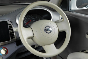 Хетчбэк Nissan March 2002 года, 419000 рублей, Тюмень