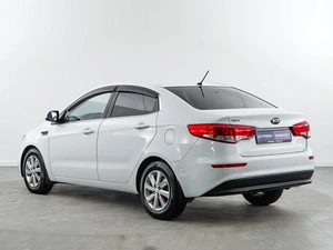 Седан Kia Rio 2015 года, 1299999 рублей, Москва