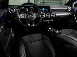 Седан Mercedes-benz CLA-класс 2019 года, 2579000 рублей, Воронеж