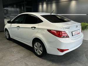Седан Hyundai Solaris 2014 года, 995000 рублей, Абакан