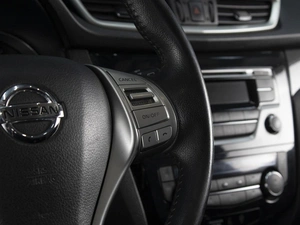 Внедорожник Nissan X-Trail 2015 года, 1610000 рублей, Омск