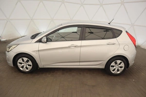 Хэтчбек Hyundai Solaris 2015 года, 890000 рублей, Орёл