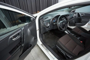Универсал Toyota Auris 2014 года, 1077000 рублей, Красноярск