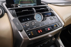 Внедорожник Lexus NX 2017 года, 3069000 рублей, Красноярск