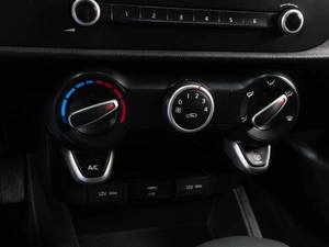 Седан Kia Rio 2021 года, 1439000 рублей, Тюмень