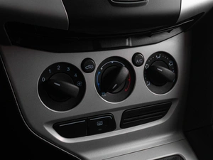 Седан Ford Focus 2012 года, 979000 рублей, Тюмень