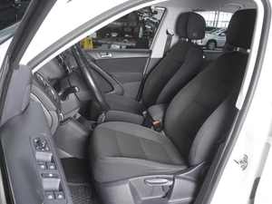 Внедорожник Volkswagen Tiguan 2014 года, 1715000 рублей, Ростов-на-Дону