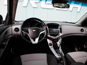 Седан Chevrolet Cruze 2012 года, 899000 рублей, Большой Сочи