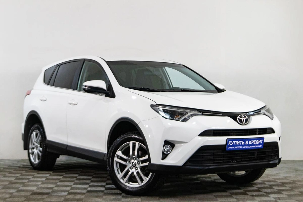 Внедорожник Toyota RAV4 2017 года, 2349000 рублей, Сургут